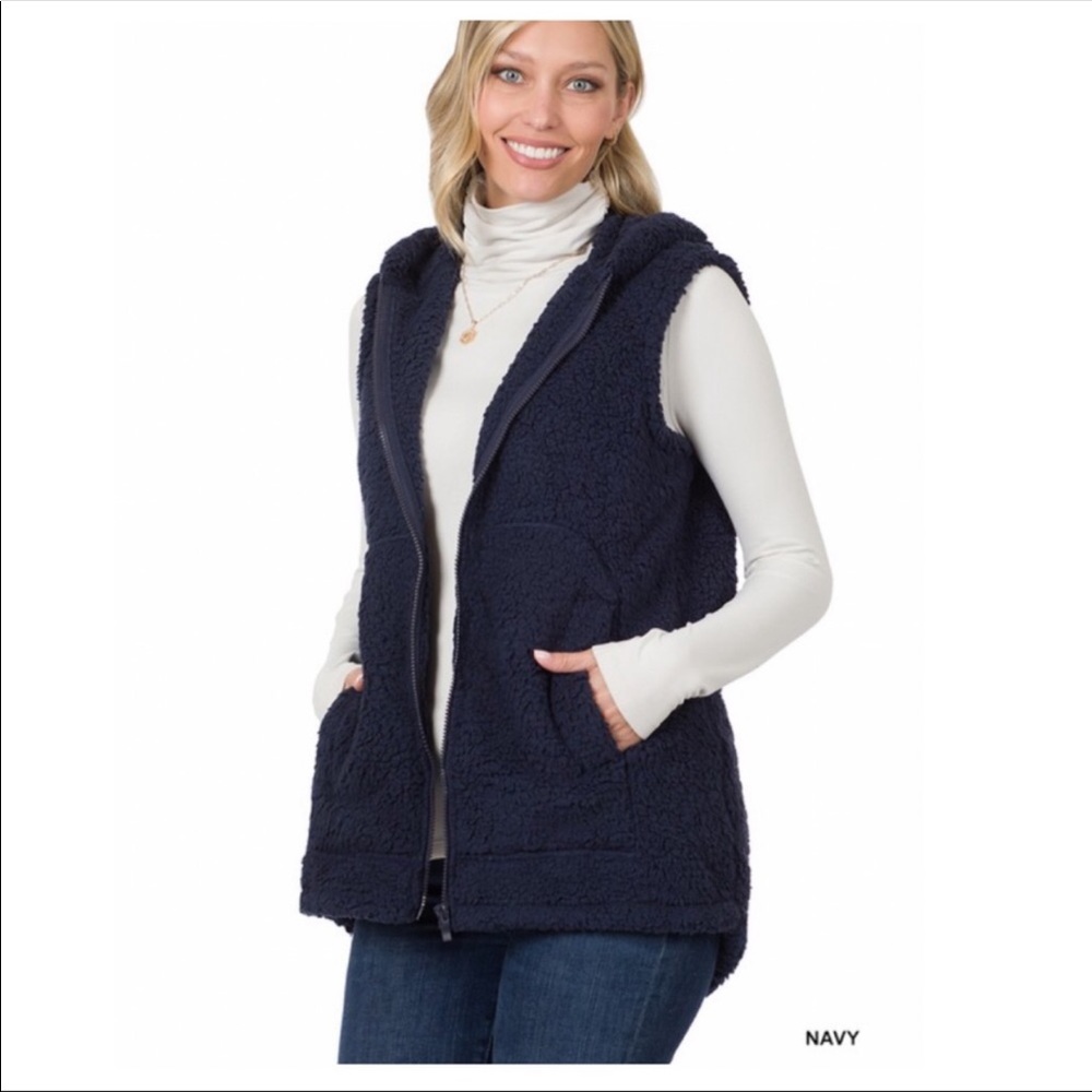 🆕Navy Blue Sherpa Hooded Vest - Picture 2 of 3